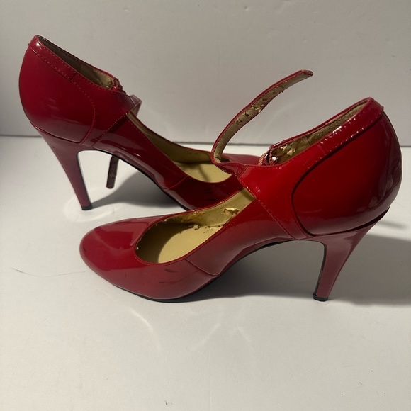 Elegant Red Vintage Nine West Women's Shoes - Picture 9 of 9